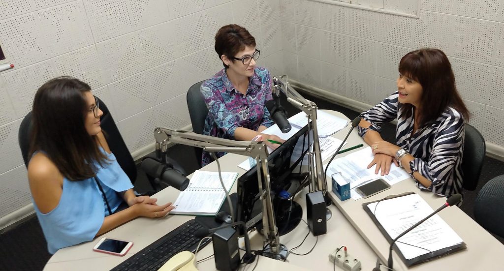 JPapo de Mulher desta segunda, 11/02, recebeu a jornalista Sandra Machado (à direita da foto), para falar sobre o Congresso eXtremaMente | Crédito: Luis Henrique Moretoo