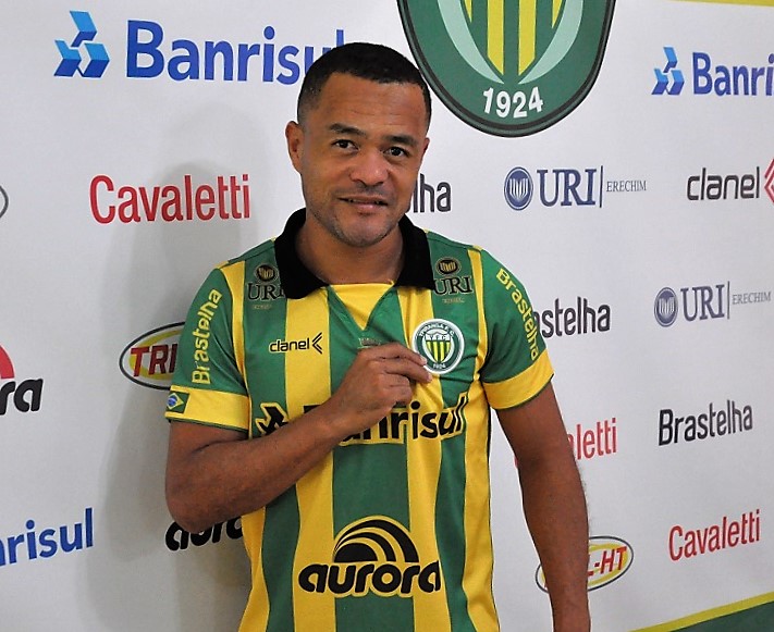 Ronaldinho Gramadense, novo atleta do Ypiranga | Crédito: YFC/Imprensa