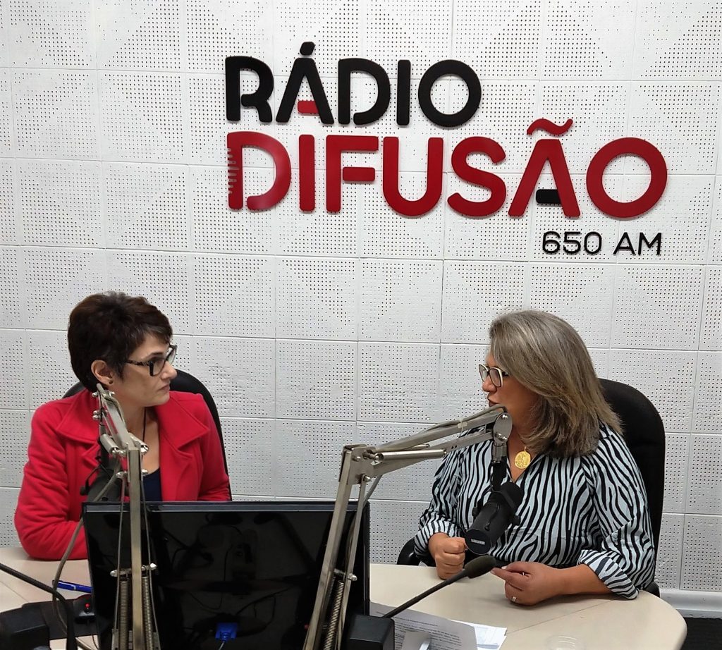 Programa Papo com Elas sobre declaração de Imposto de Renda Pessoa Física, com a contabilista Belonice Fátima Sotoriva | Foto: Luis Henrique Moretoo