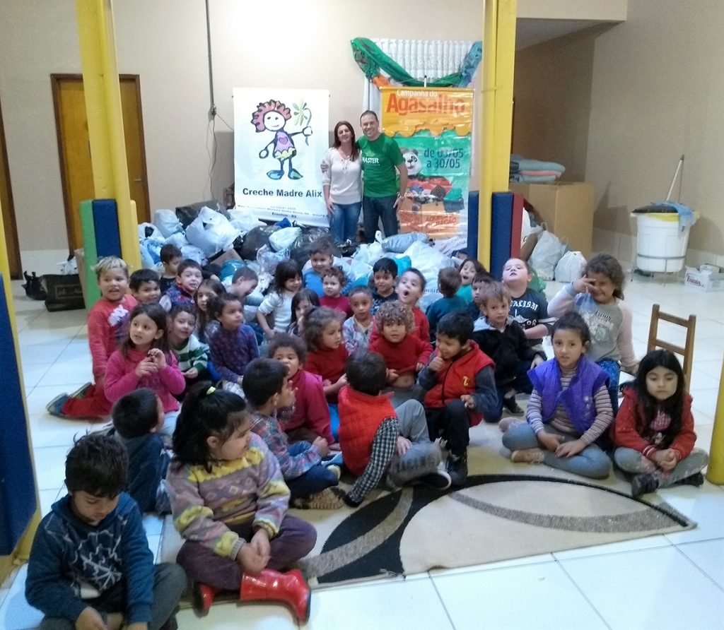 Dia da entrega das doações na Creche Madre Alix, em Erechim | Foto: Master Supermercados/Imprensa