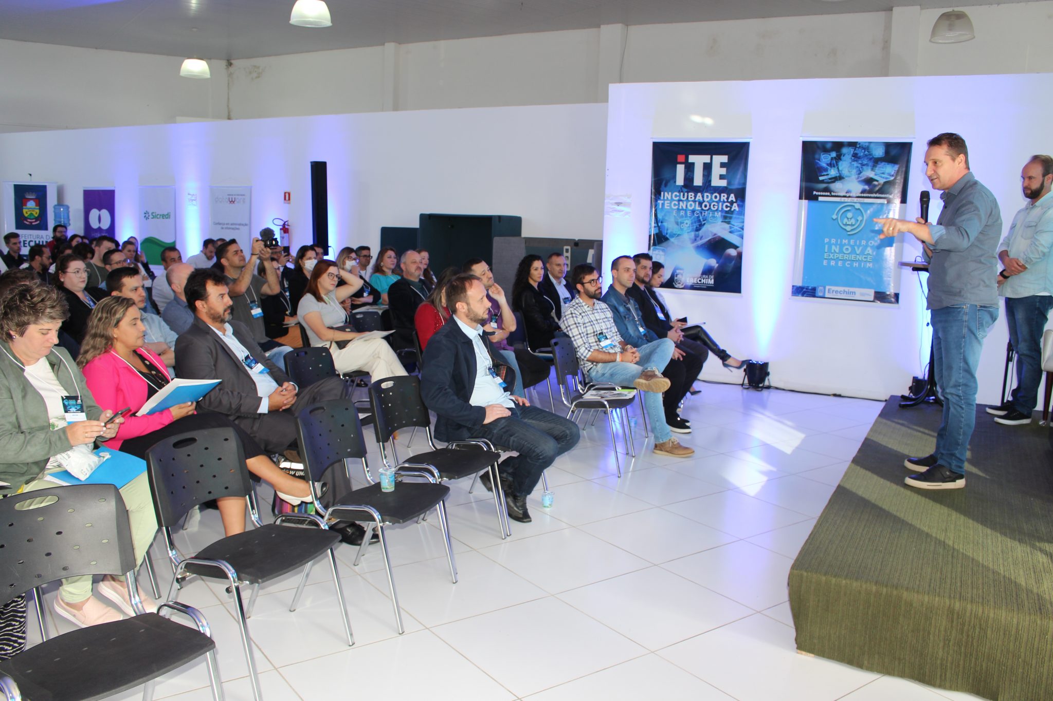 Primeiro Inova Experience iniciativa para promover inovação e tecnologia em Erechim Rádio Difusão Primeiro Inova Experience iniciativa para promover inovação e tecnologia em Erechim Rádio Difusão